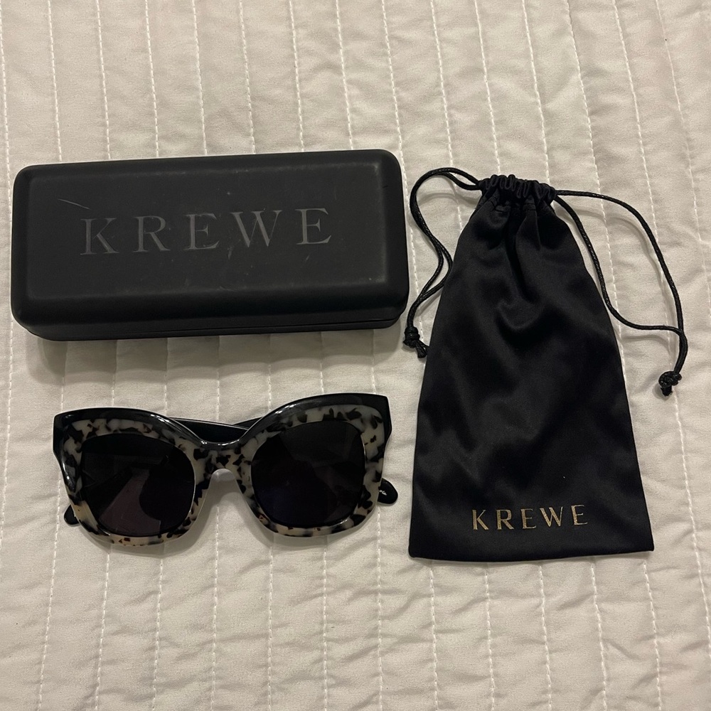 Krewe Dauphine Tortoise Print Sunglasses